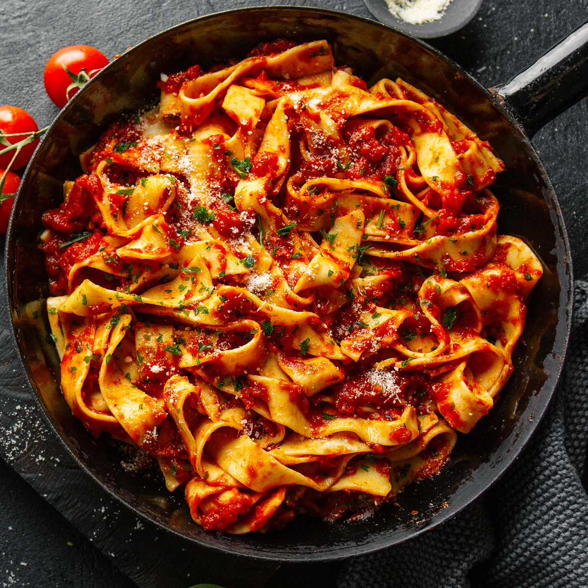 Tagliatelles fraîches, sauce bolognaise