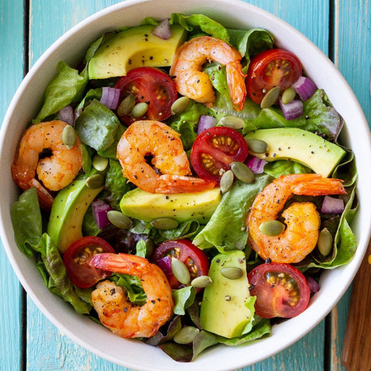 Crevettes vapeur, mangue fraîche, avocat, légumes croquants