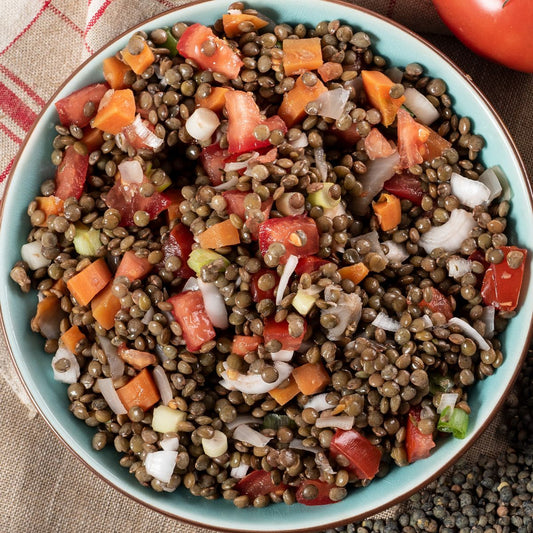 Lentilles beluga, grenade, légumes croquants